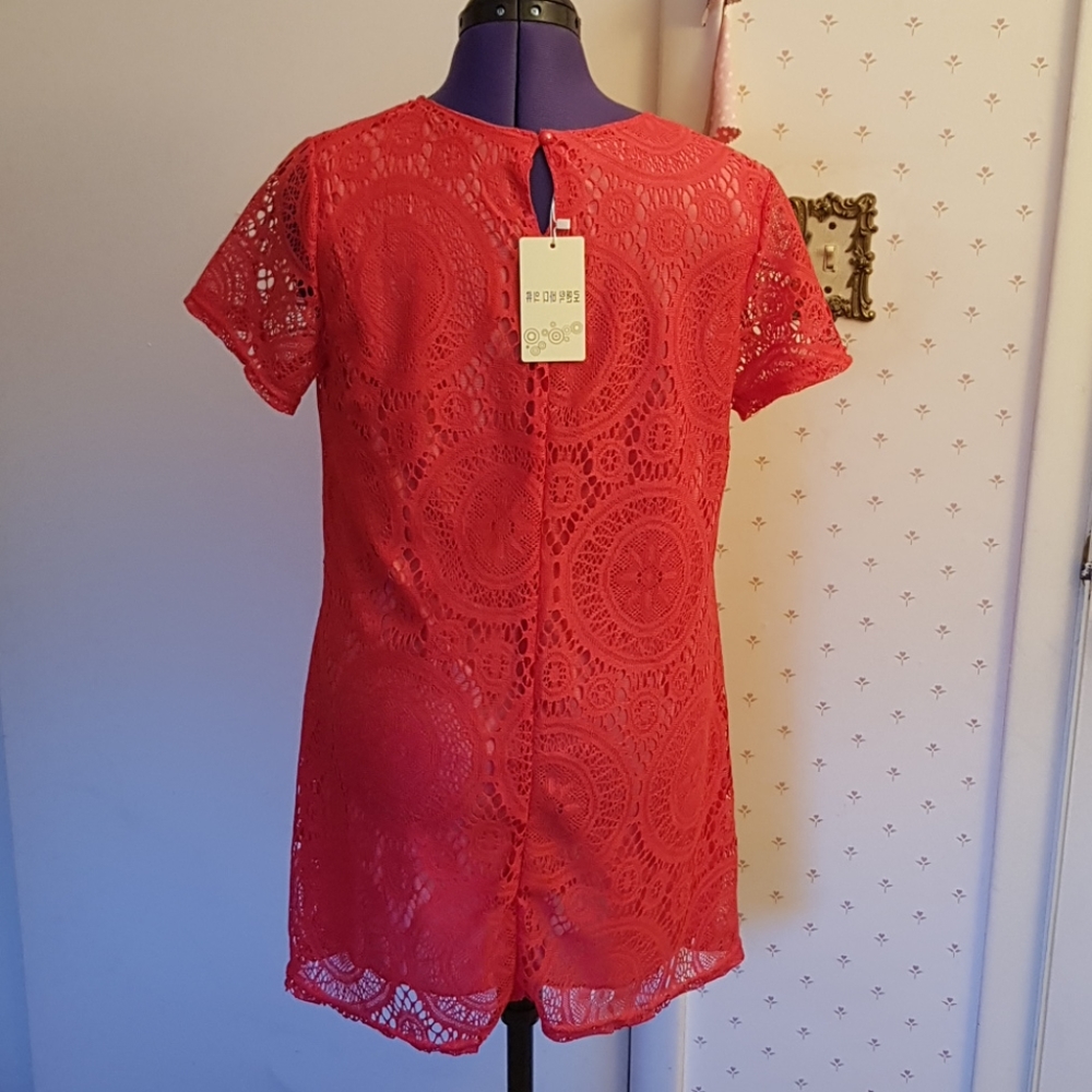 Red Lace Tunic - Picture 3 of 10